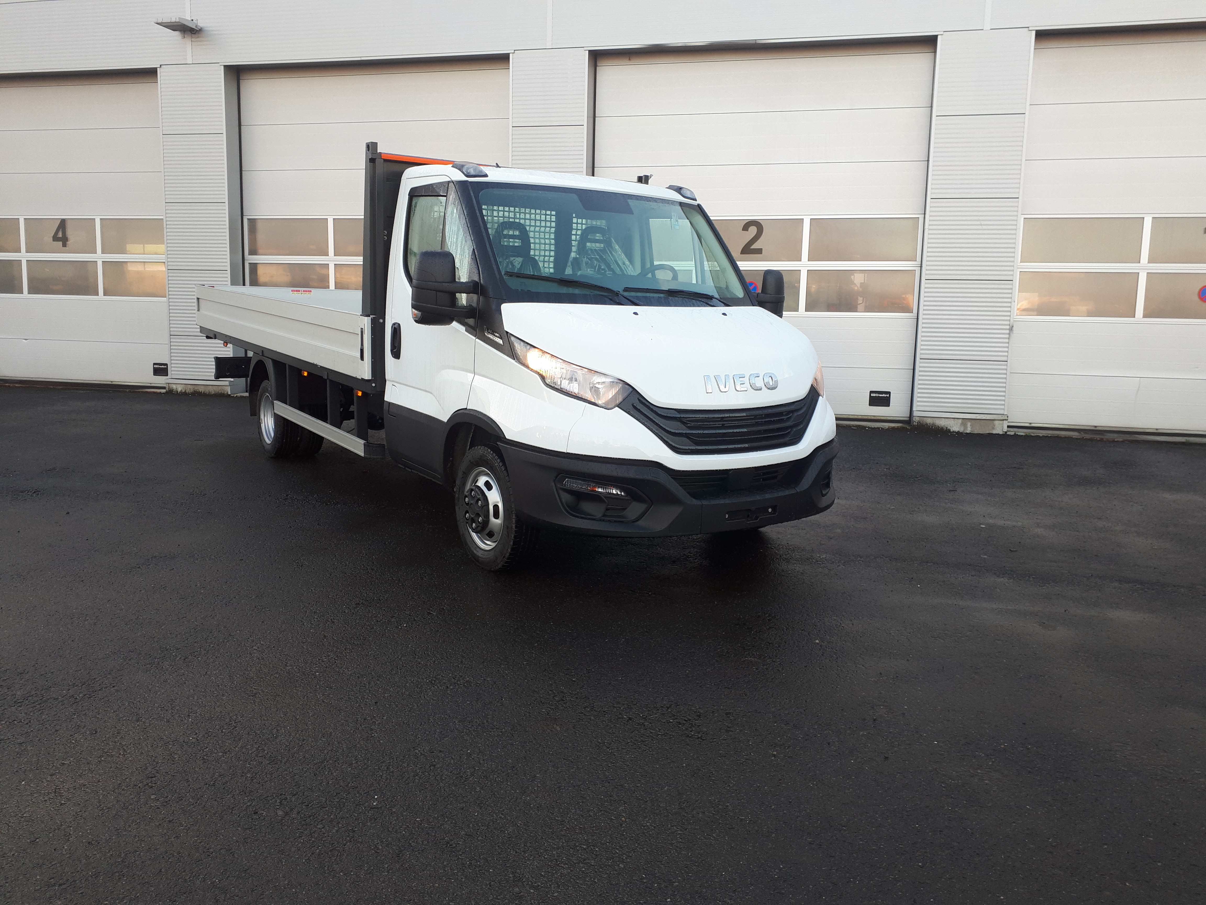 IVECO DAILY MY22 35C16A8?width=462